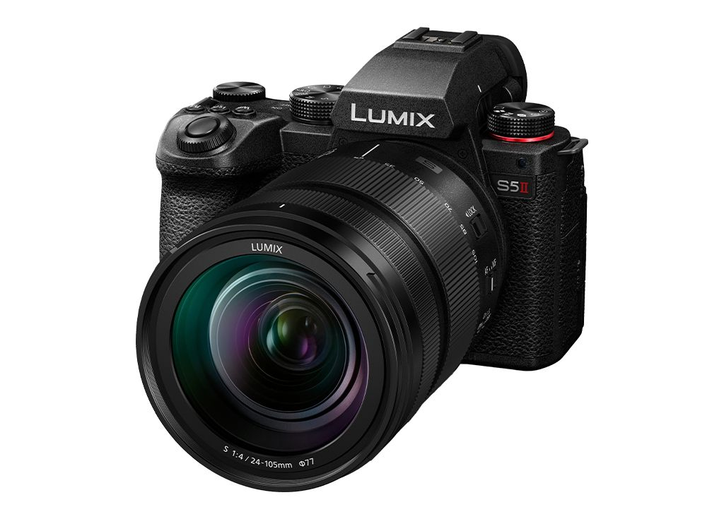 Panasonic Lumix S5II + 24-105mm F4 MILC Body 24.2 MP CMOS 12000 x 8000 pixels Black