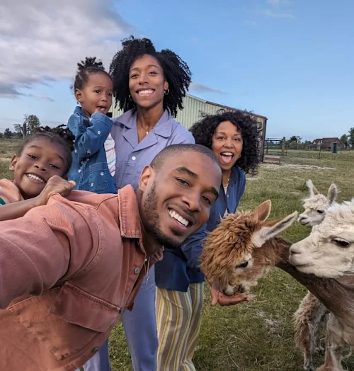 10.5 MP front camera for your sharpest selfies yet.