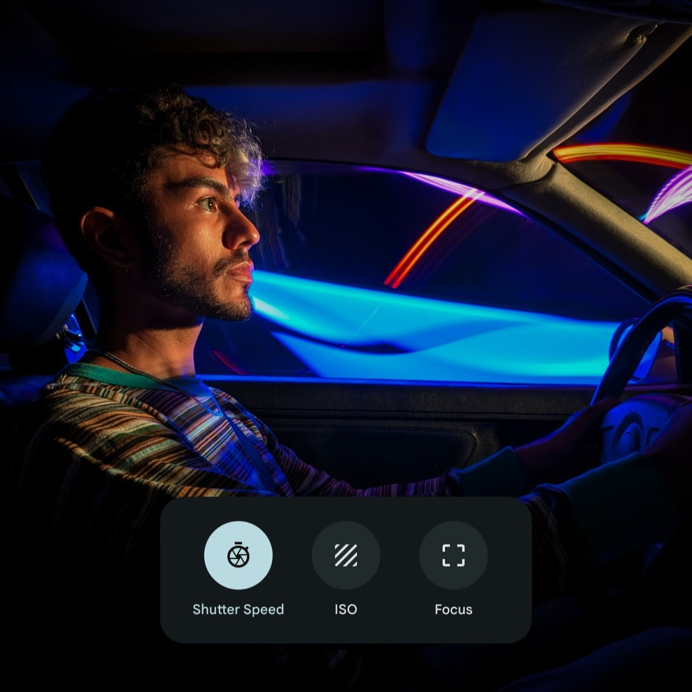 Control your camera like a pro.